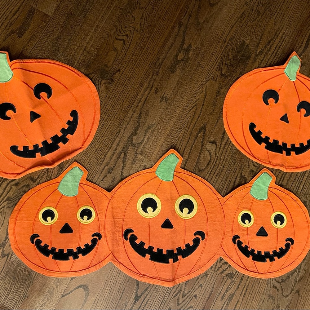 Halloween Pumpkin Runner And Place Mats